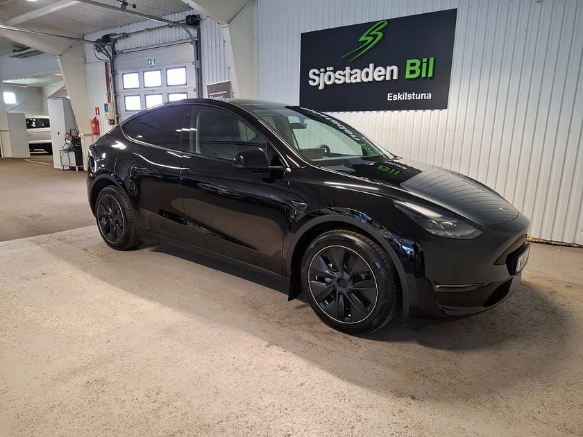 Bild 3 av Tesla Model Y Long Range AWD 77 kwh 514hk Adaptiv Farthållare Led GPS