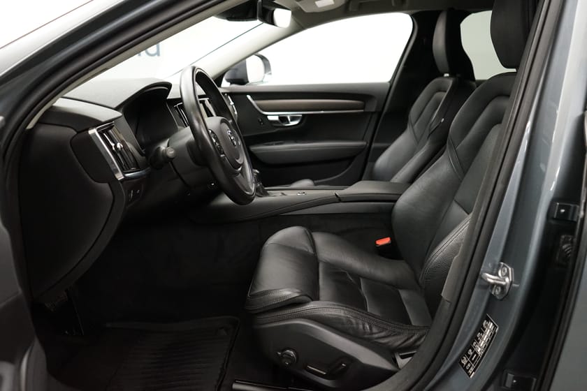 Bild 5 av Volvo V90 Cross Country D4 AWD Advanced SE II, Dragkrok, Förarstol elmanövrerad