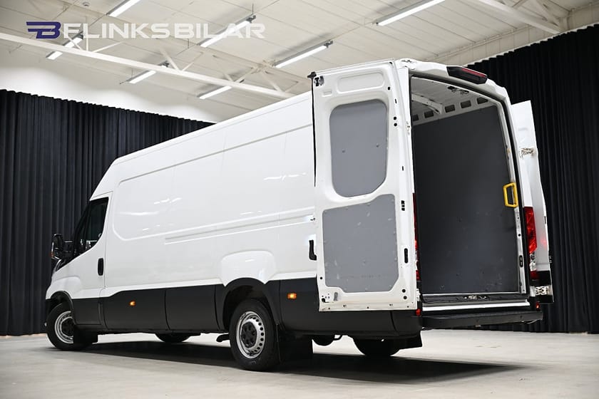 Bild 4 av Iveco Daily 35-140 Van 136HK Automat|Extralång|3.5Ton-Dragvikt|Lågmil