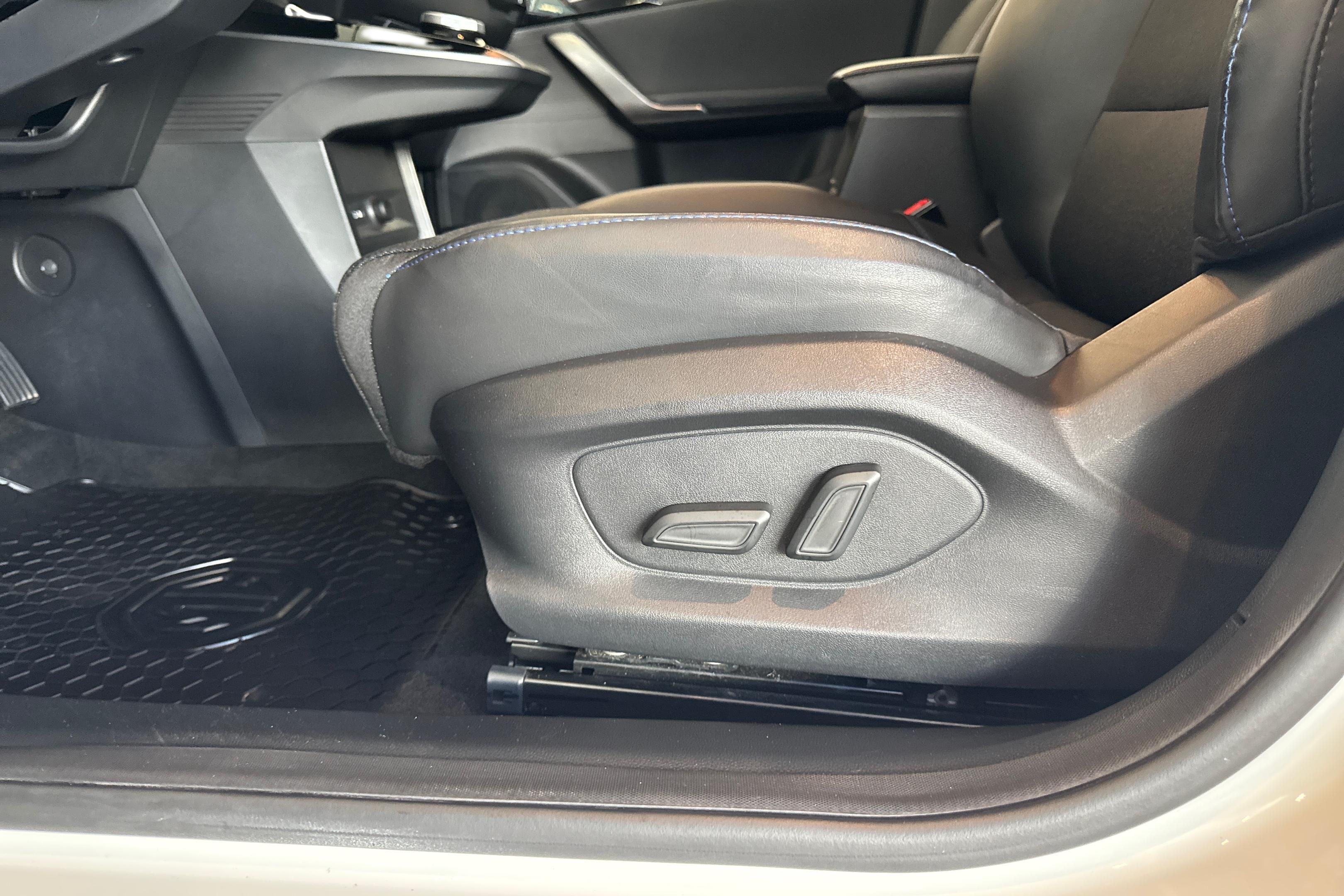 MG 4 Electric Long Range 64 kWh, 204hp, 2022