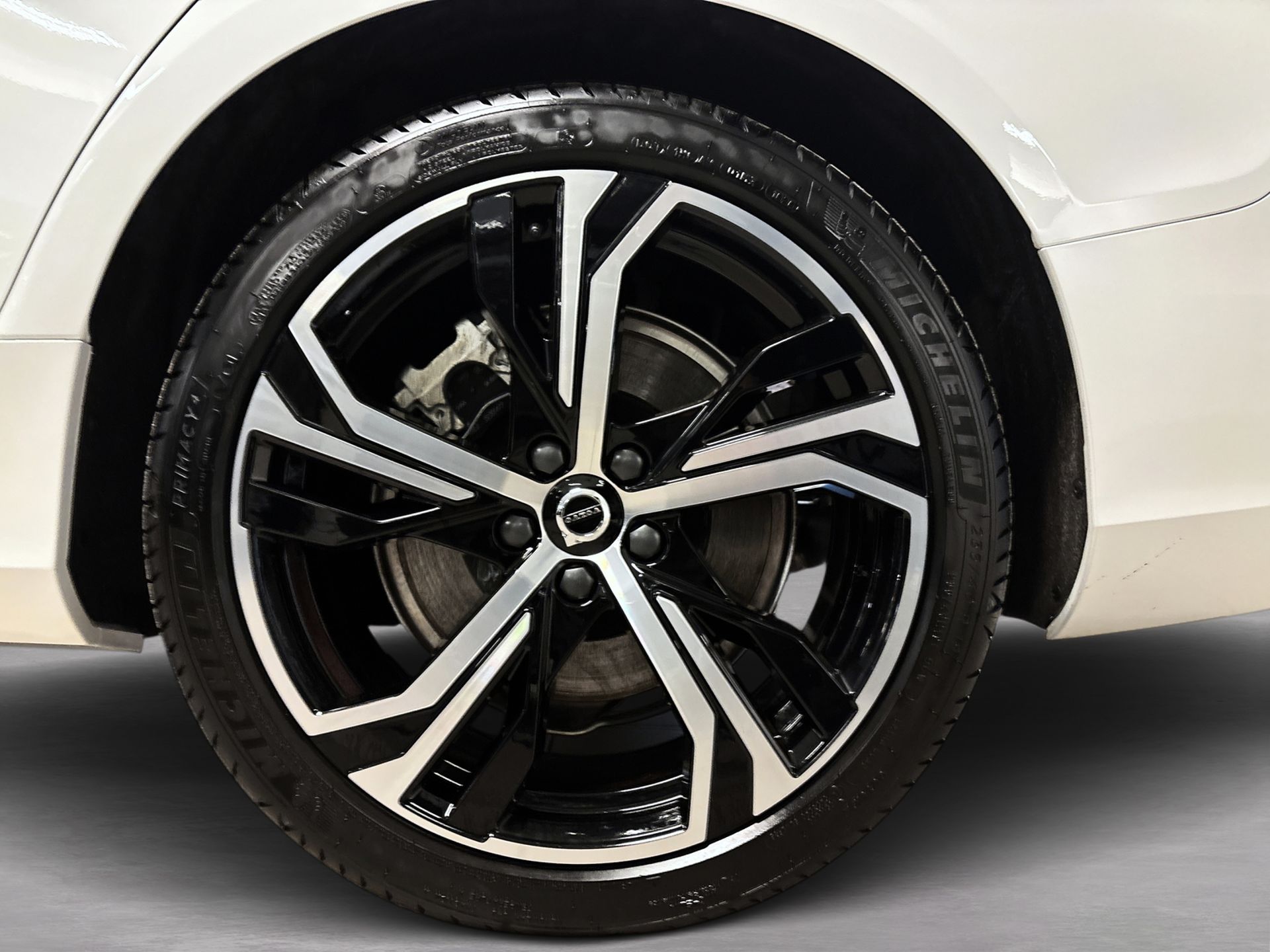 Volvo V60 T6 Plus Dark Nordic Edition 2027, bild 7/10