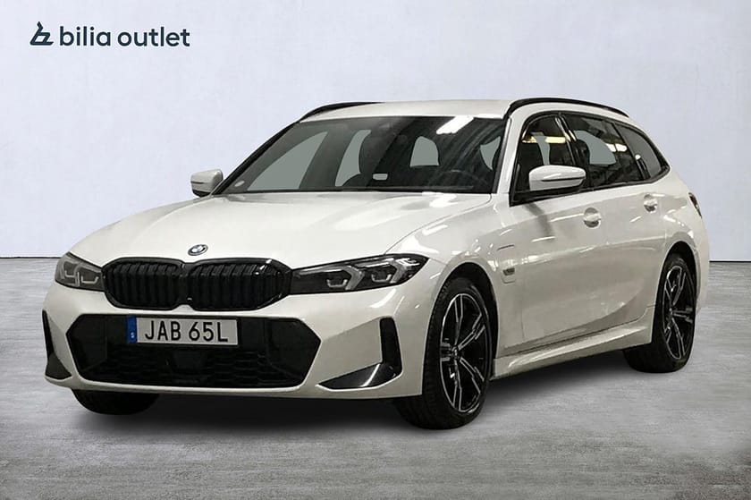 Bild 1 av BMW 330e Touring aut M Sport 292hk Navi Backkamera Widescreen