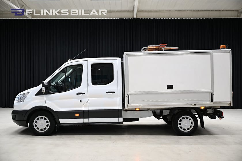 Bild 2 av Ford Transit 350 Chassi Dubbelhytt 2.0 TDCi 170HK Dubbelhytt|6-Sits|Kåpa|NyKamrem|Moms
