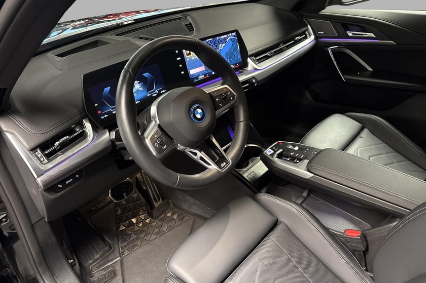 Bilde 5 av BMW iX1 xDrive30 Fully Charged M-Sport, H/K, ComfAcc, ACC, HUD