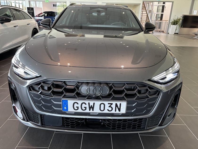 Bild 3 av Audi A5 Avant e-hybrid quattro S line Black Optik Evolution 299h