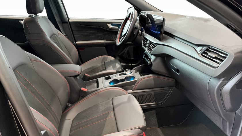 Bild 3 av Ford Kuga Plug-In Hybrid 243hk FWD Automat ST-Line X