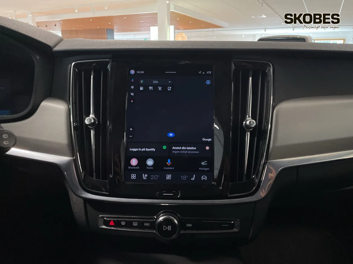 Volvo V90 Cross Country