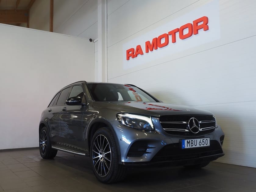 Bild 3 av Mercedes-Benz GLC 250 d 4MATIC 9G-Tronic AMG Pano Navi Drag Kamera D-Värm