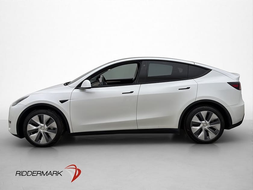 Bild 5 av Tesla Model Y Long Range AWD 514hk MOMS Pano Drag Autopilot