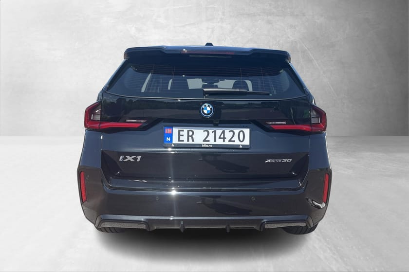 Bilde 5 av BMW iX1 xDrive30 30e Fully Charged, Msport, HK, Sportseter, LED, HUD