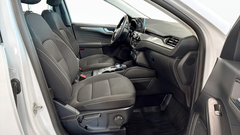 Bild 3 av Ford Kuga Plug-In Hybrid Backkamera Navigation PDC