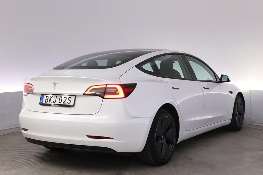 Bild 5 av Tesla Model 3 Standard Range Autopilot Panorama V-hjul