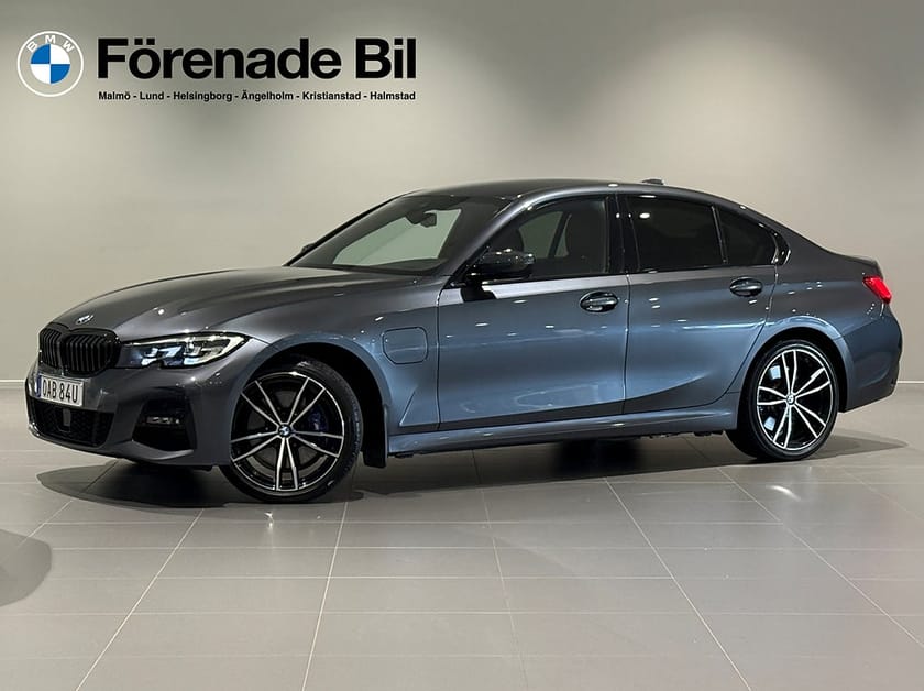 Bild 1 av BMW 330e Sedan M sport Adpt Farth Hifi Rattvärme 19" PDC Sportstolar