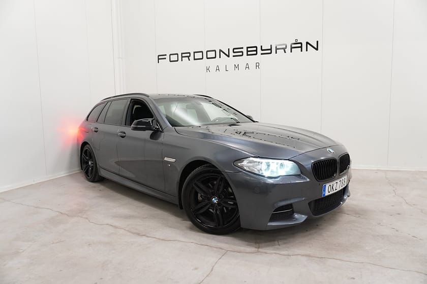 Bild 1 av BMW 520d xDrive Touring 190hk M Sport D-värm Drag 19''