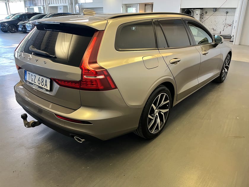 Bild 5 av Volvo V60 D3 Momentum SE II/ Dragkrok/ Navigation/ 10.000kr Tillbehör/