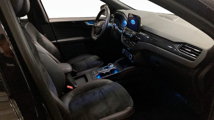 Bild 3 av Ford Kuga Plug-In Hybrid pHev ST-line X 225hk Dragkrok