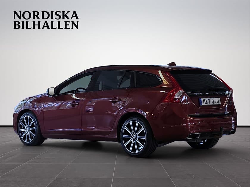 Bild 5 av Volvo V60 D6 Plug-in Hybrid AWD Geartronic Summum Värmare Drag