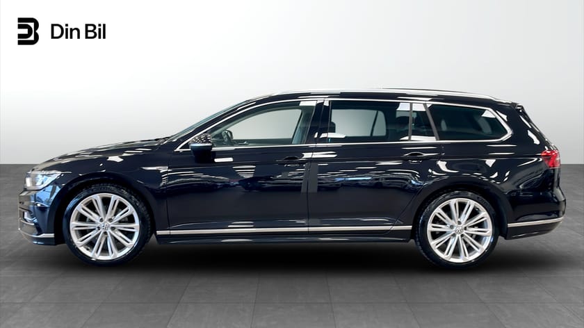 Bild 2 av Volkswagen Passat Sportscombi R-Line | Skinn | Backkamera | Drag | Värmare