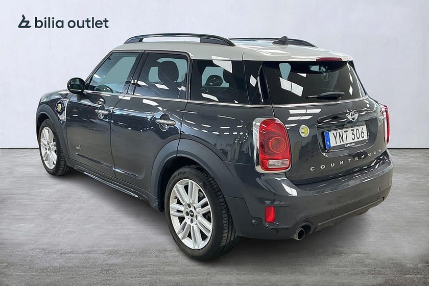 Bild 3 av MINI Countryman Cooper SE ALL4 Chili Nyservad Panorama H&K B-kam Skinn