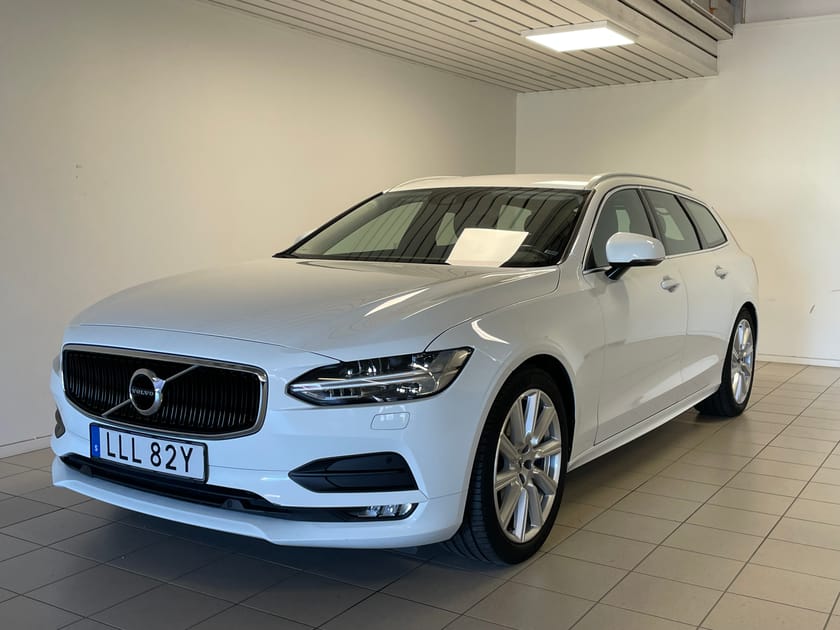 Bild 1 av Volvo V90 D4 Momentum SE II Drag Backkamera Nav
