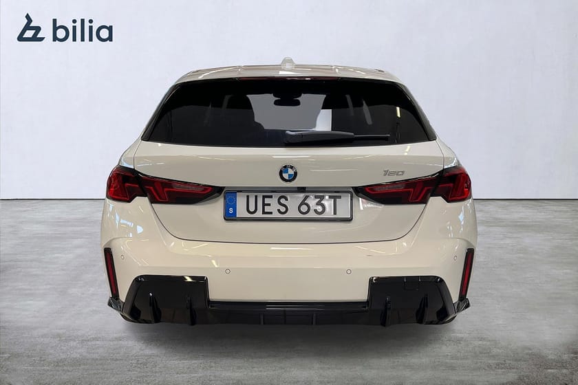 Bild 4 av BMW 120 M Sport Panorama 19" Harman Kardon Driving Assistant