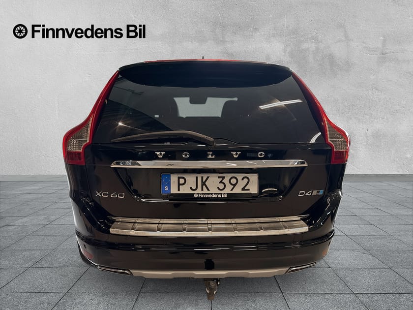 Bild 4 av Volvo XC60 D4 AWD Classic Summum(v-HJUL, Kamera, Pano)