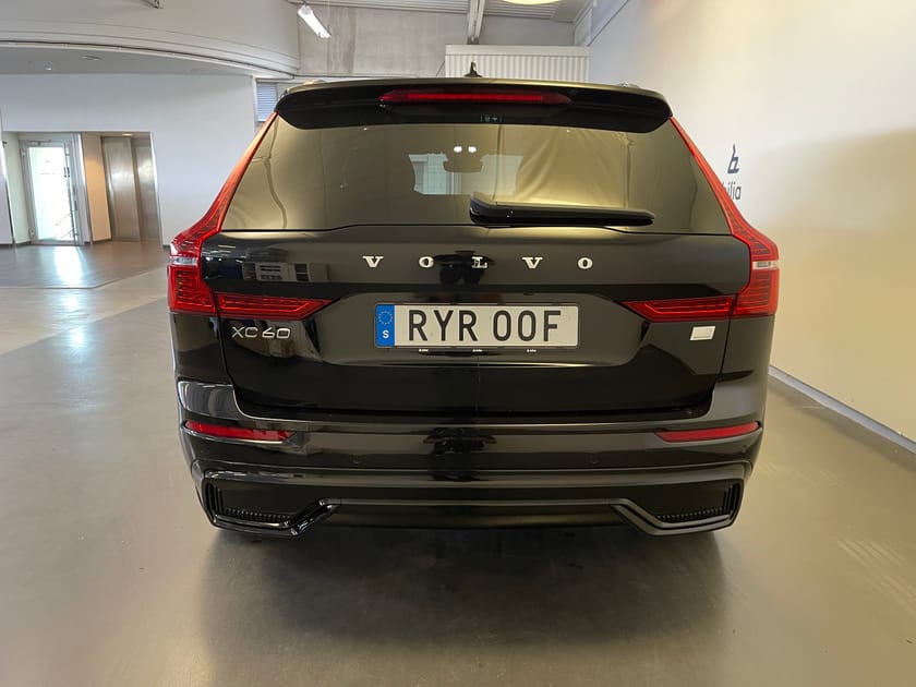 Bild 5 av Volvo XC60 Recharge T6 Plus Dark/ Dragkrok/ Panoramatak/ Navigation/ 10.000kr Tillbehör/