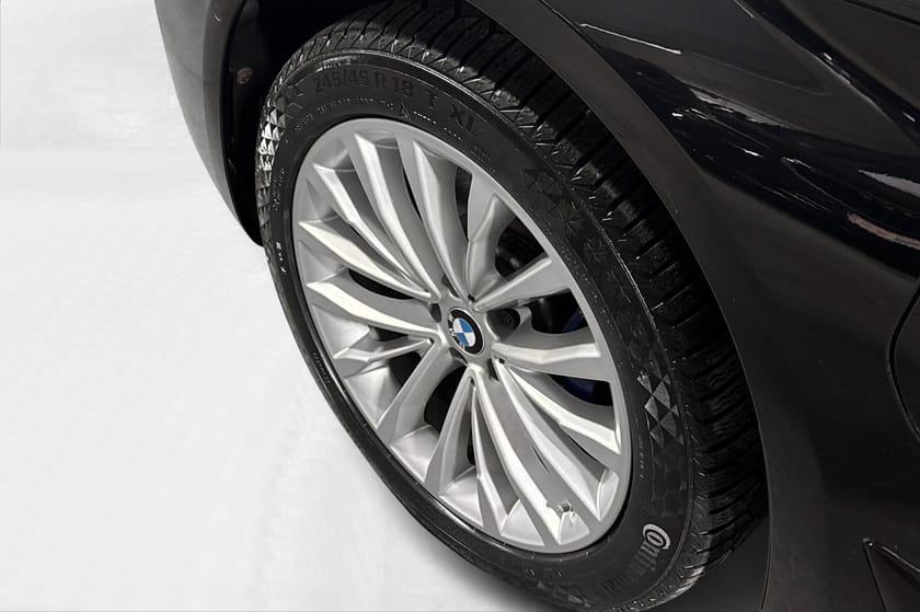 Bilde 2 av BMW 530e xDrive Touring