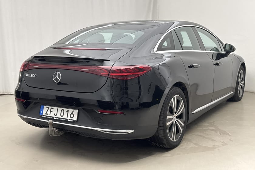 Bild 3 av Mercedes-Benz EQE 300 V295 (245hk) Avantgarde Backkamera Drag