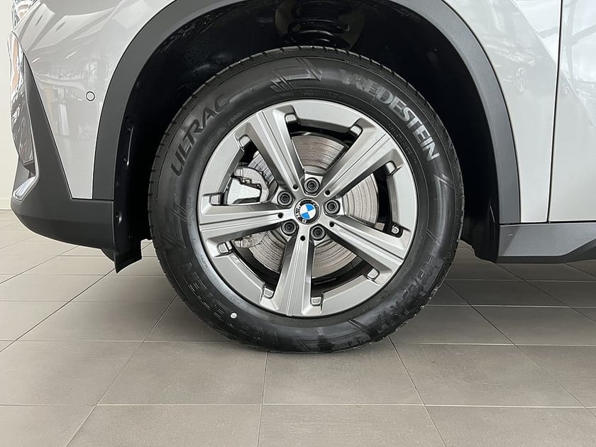 Bild 4 av BMW X1 xDrive25e Rattvärme 17" Drag Drive/Park Assist