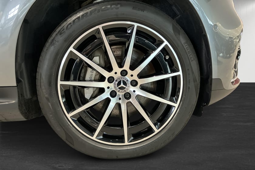 Bild 5 av Mercedes-Benz EQC 400 4MATIC 408hk AMG Drag Pano Premium+
