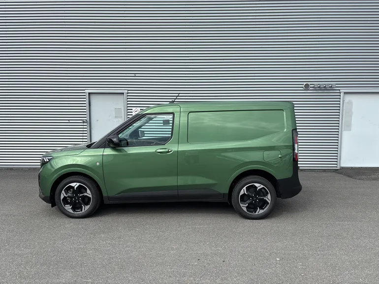 Ford E-Transit Courier