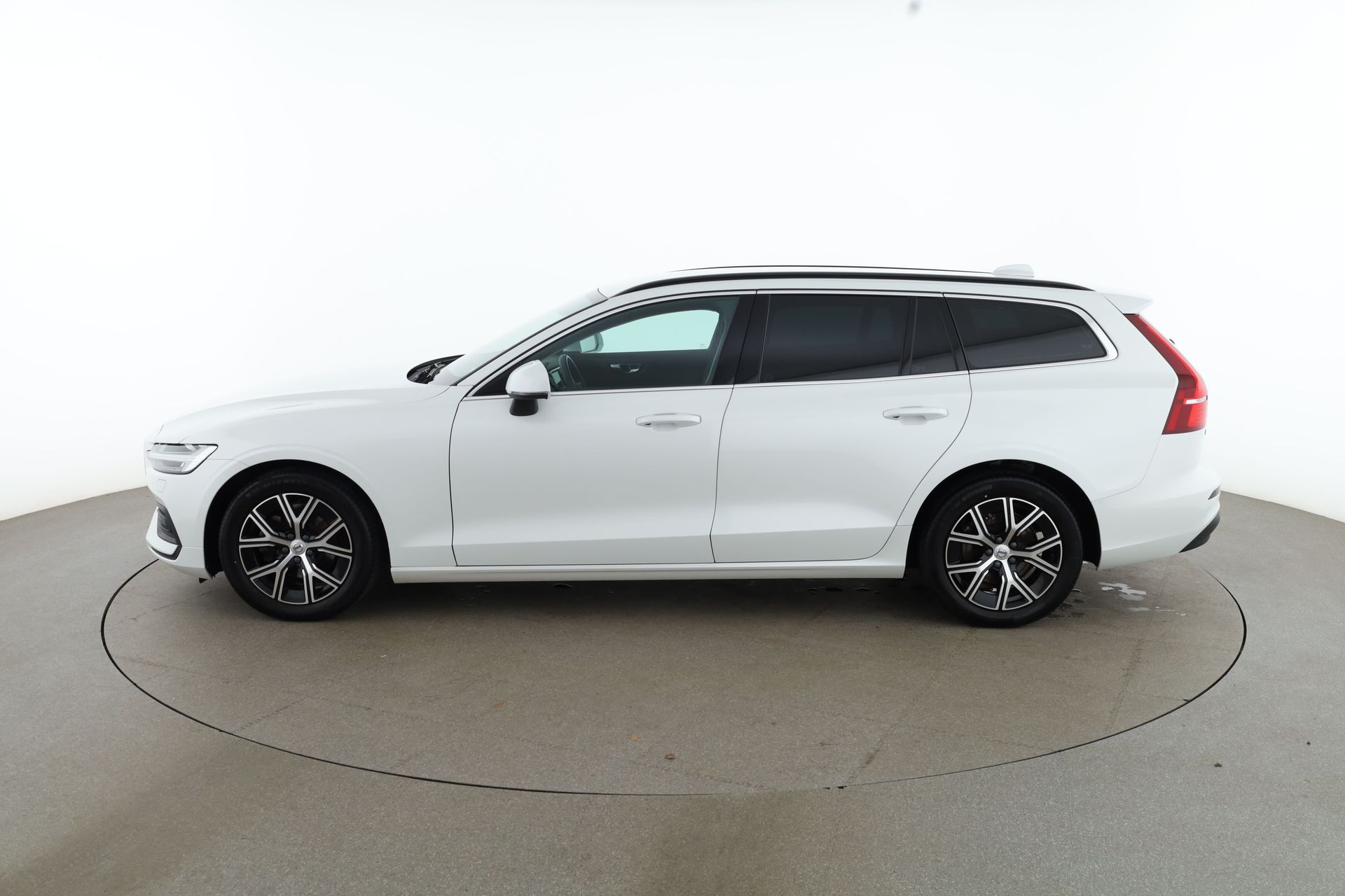 Volvo V60 B3 Core / VOC 2023, kuva 2/10