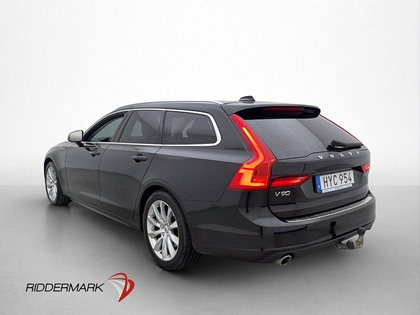 Bild 5 av Volvo V90 T4 190hk Momentum Drag kamera Navi VOC Carplay