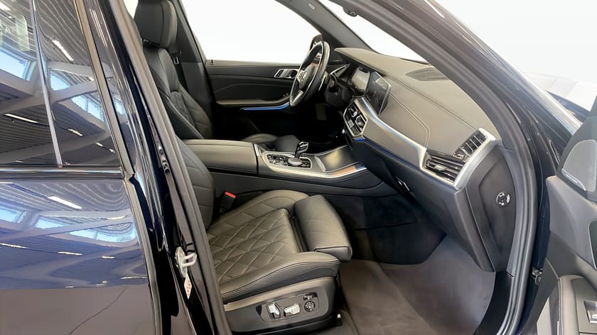 Bild 3 av BMW X5 xDrive45e iPerformance M-Sport Dragkrok H/K Ljudsystem