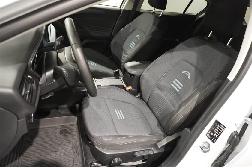 Bild 4 av Ford Focus Active 5d 1.0 EcoBoost Kamera Motorvärmare