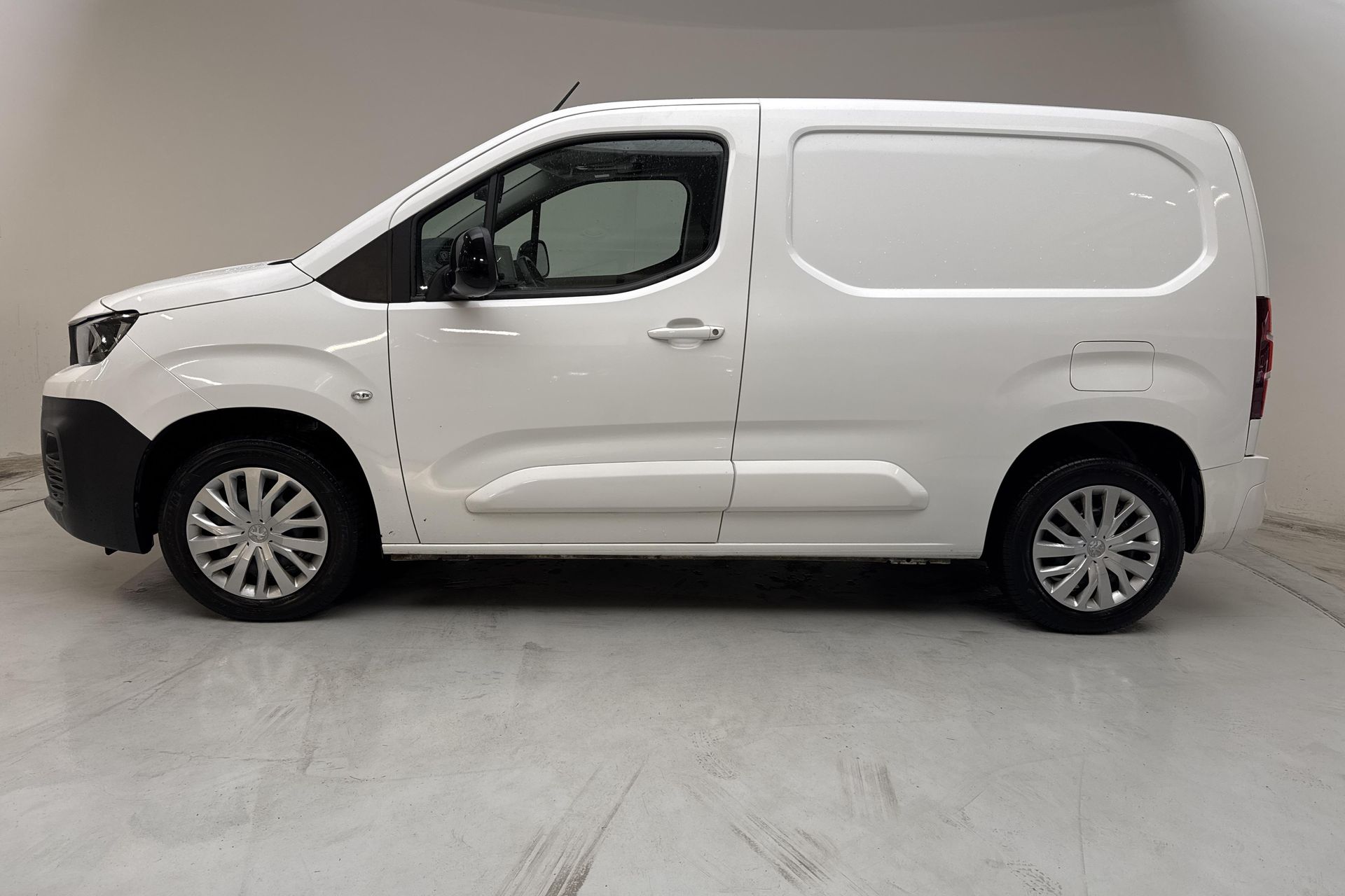 Peugeot Partner 2022, kuva 2/10