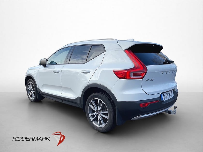 Bild 4 av Volvo XC40 T4 AWD Momentum Pro Pano Dragkrok Skinn 360° VOC