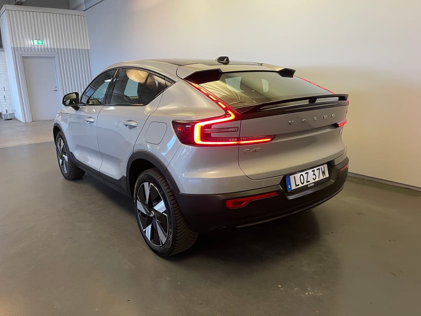 Bild 3 av Volvo C40 Recharge Core / Panoramatak / Backkamera / Navigation /