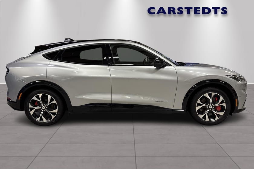 Bild 2 av Ford Mustang Mach-E Standard Range AWD 269hk (Teknik Pkt+, Vinterhjul)