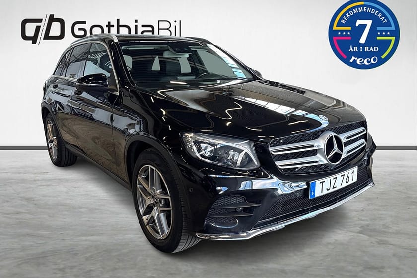Bild 3 av Mercedes-Benz GLC 220 d 4MATIC AMG Line Panorama Alcantara
