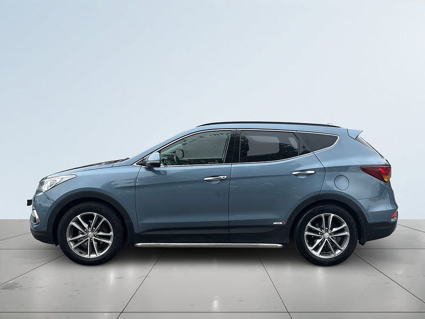 Bild 4 av Hyundai Santa Fe 2.2 CRDi 4WD Drag/360/Adap Fart/Navi/Rattvärm/SoV-Däck
