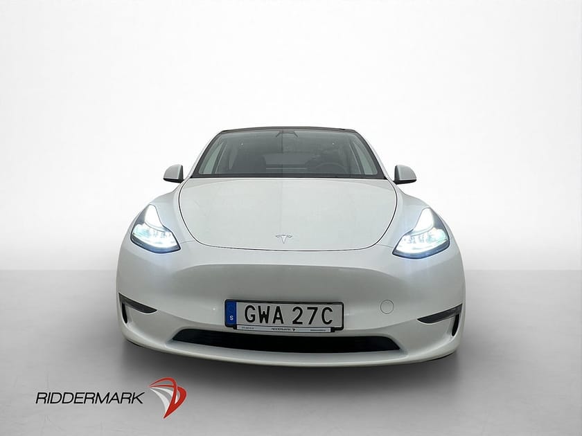 Bild 3 av Tesla Model Y Long Range AWD Värmepump Pano AP Kamera Navi
