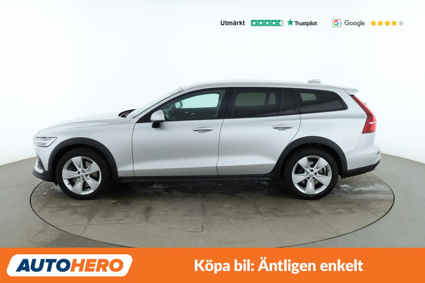 Bild 2 av Volvo V60 Cross Country Momentum AWD / VOC, BLIS, Dragkrok, Värmare