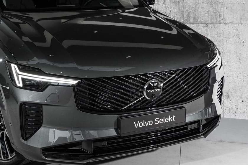 Bilde 2 av Volvo XC90 T8 Ultra Dark B&W Luftfjæring 22" Hengerfeste
