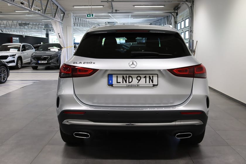 Bild 5 av Mercedes-Benz GLA 250 e 250e AMG Line Dragkrok