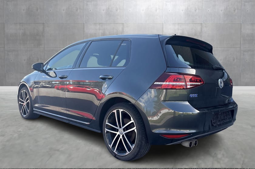 Bilde 3 av Volkswagen Golf GTE Service I Nye sommerhjul I