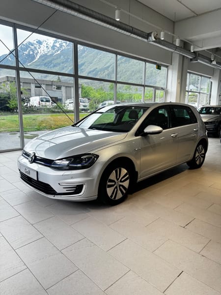 Volkswagen e-Golf 136 hk exclusive kamp *