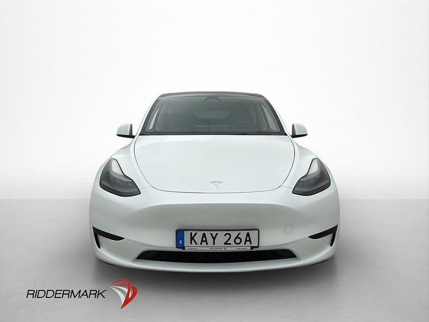 Bild 3 av Tesla Model Y Standard Range RWD Pano AP Kamera Skinn Drag Moms
