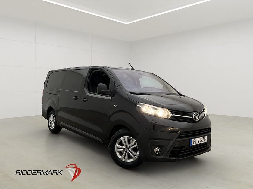 Bild 1 av Toyota Proace L3 Ny-Kamrem Värmare Dragkrok PDC 3-Sits HUD
